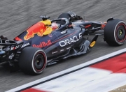 LOL赛事-红牛车队绝杀梅赛德斯，汉密尔顿带队取胜