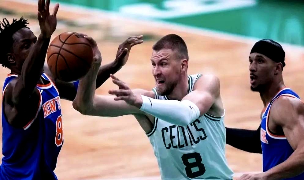 凯尔特人B队绝地反击希腊男篮，波尔津吉斯统治全场的简单介绍