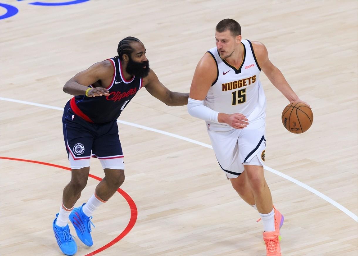 关于快船球员被曝私下冲突，团队合作受到质疑的信息