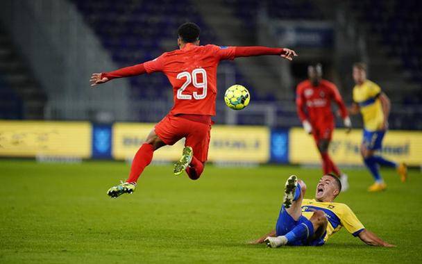 阿贾克斯主场逆转胜利赛欧冠晋级