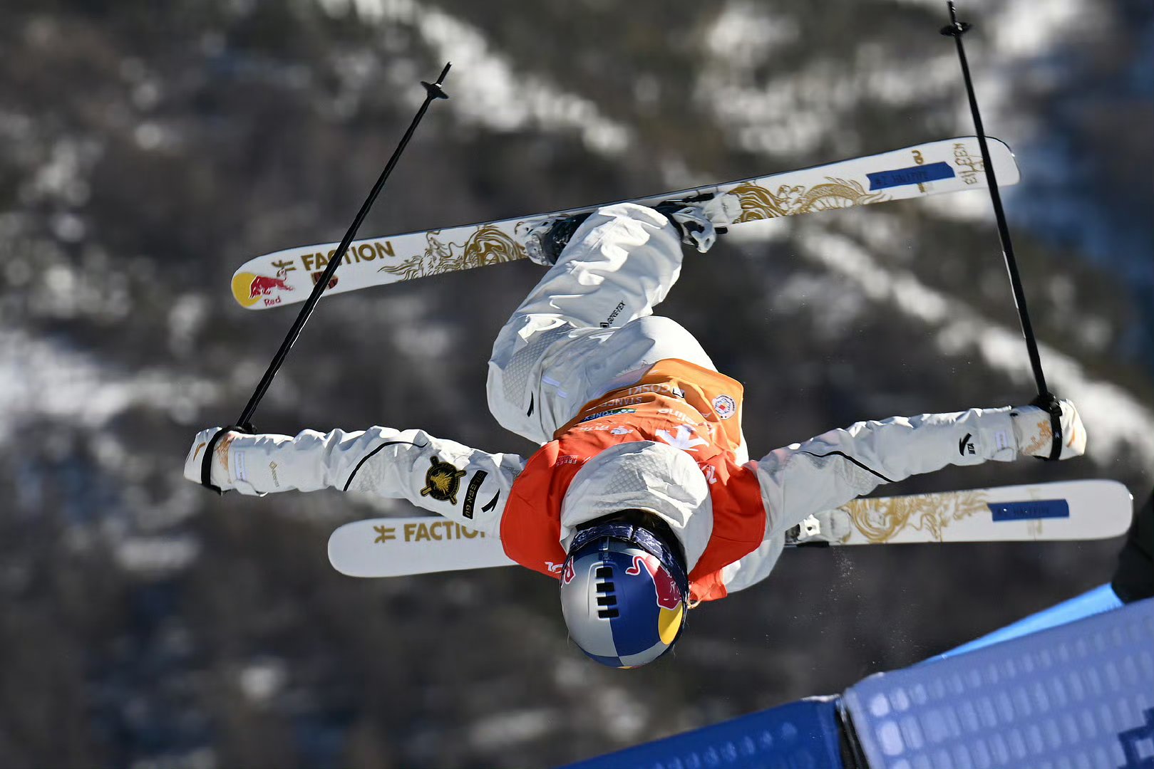 韩国运动员在滑雪项目中取得好成绩 韩国运动员在滑雪项目中取得好成绩
