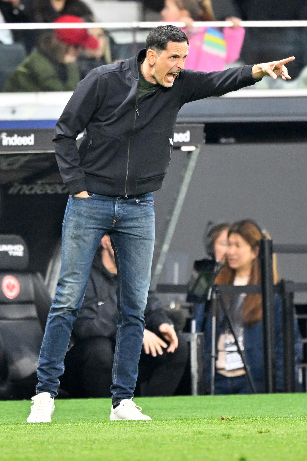 关于斯图加特球员努力拼搏,斩获重要胜利的信息 关于斯图加特球员努力拼搏,斩获重要胜利的信息