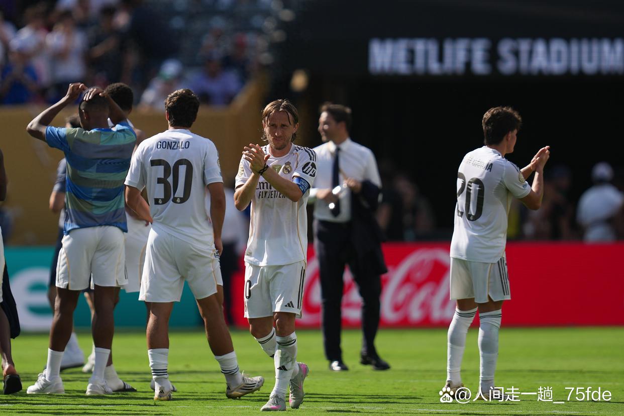 皇马击败巴黎圣日耳曼,晋级圈内 皇马击败巴黎圣日耳曼,晋级圈内