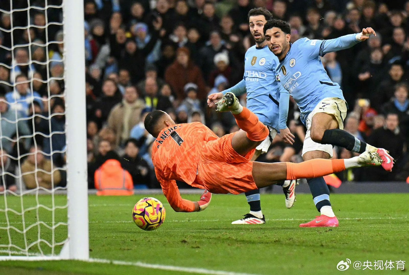 曼城客场逆转，零封对手得分的简单介绍