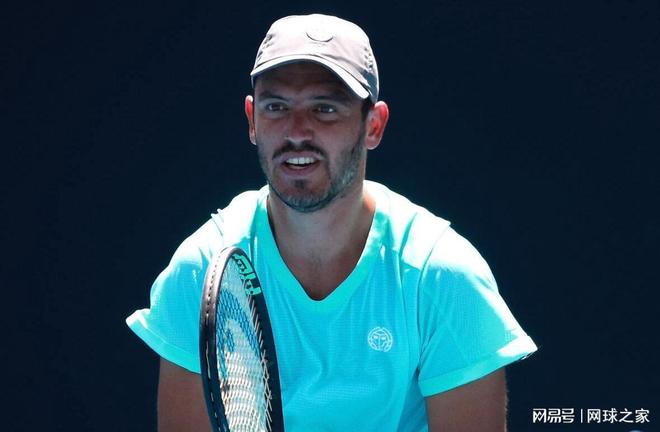 关于意大利网球队轻取法国网球队,克耶高斯送出助攻的信息 关于意大利网球队轻取法国网球队,克耶高斯送出助攻的信息