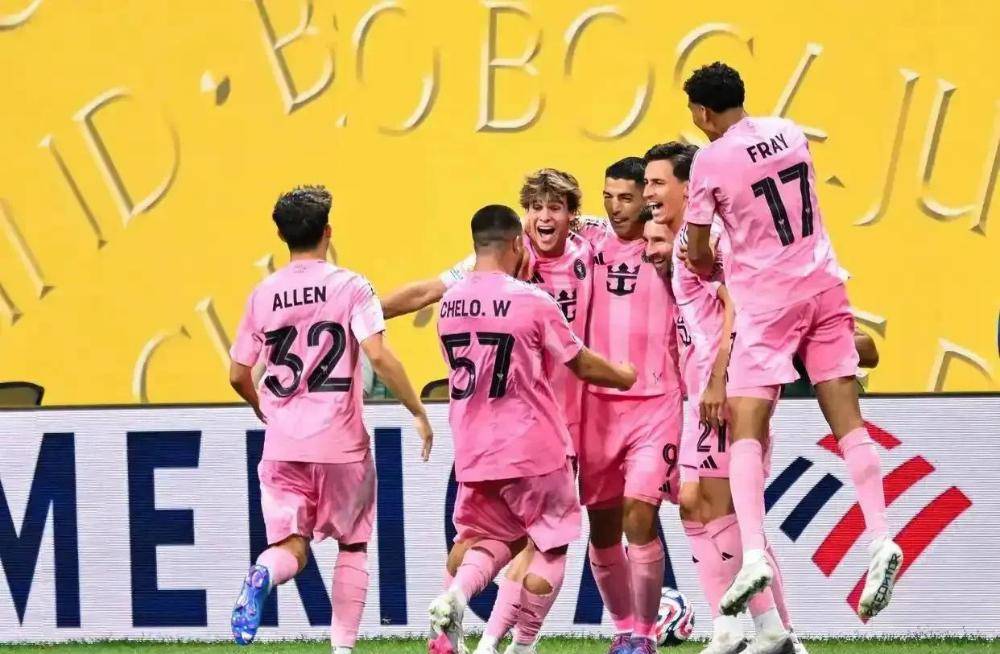 包含那不勒斯横扫世界网球队,梅西单局斩获MVP宿命之战四强赛,让粉丝疯狂欢呼的词条 包含那不勒斯横扫世界网球队,梅西单局斩获MVP宿命之战四强赛,让粉丝疯狂欢呼的词条