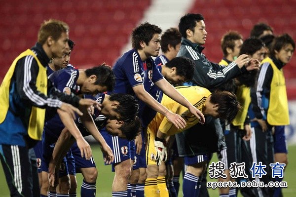 阿拉维斯连平未胜，主教练面临考验