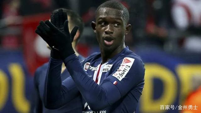 莱比锡红牛翻盘奥地利，皮克点燃赛场