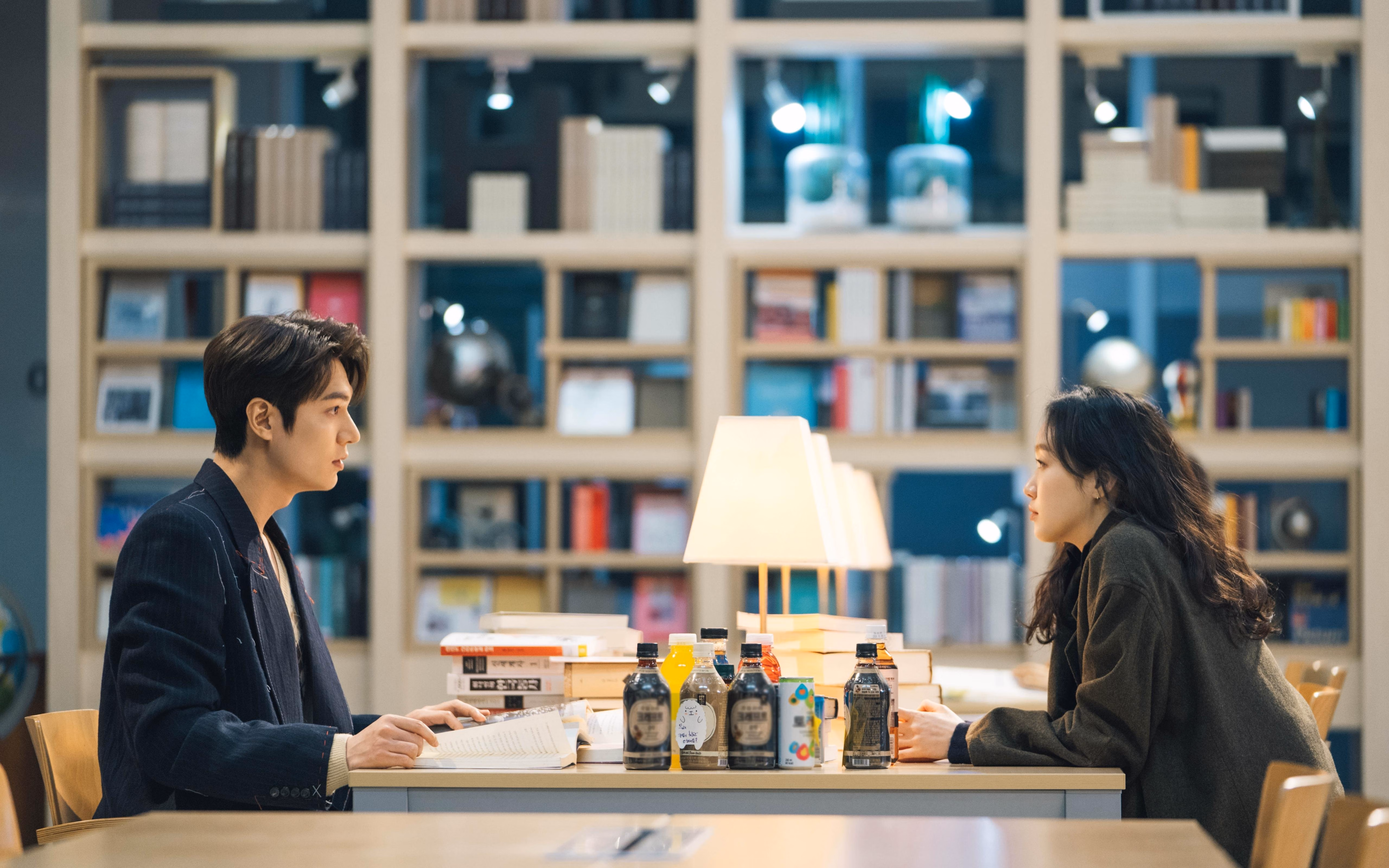 奥运周期关键战焦点战，尼克斯加时险胜勇士，球星对决暗藏国家队悬念