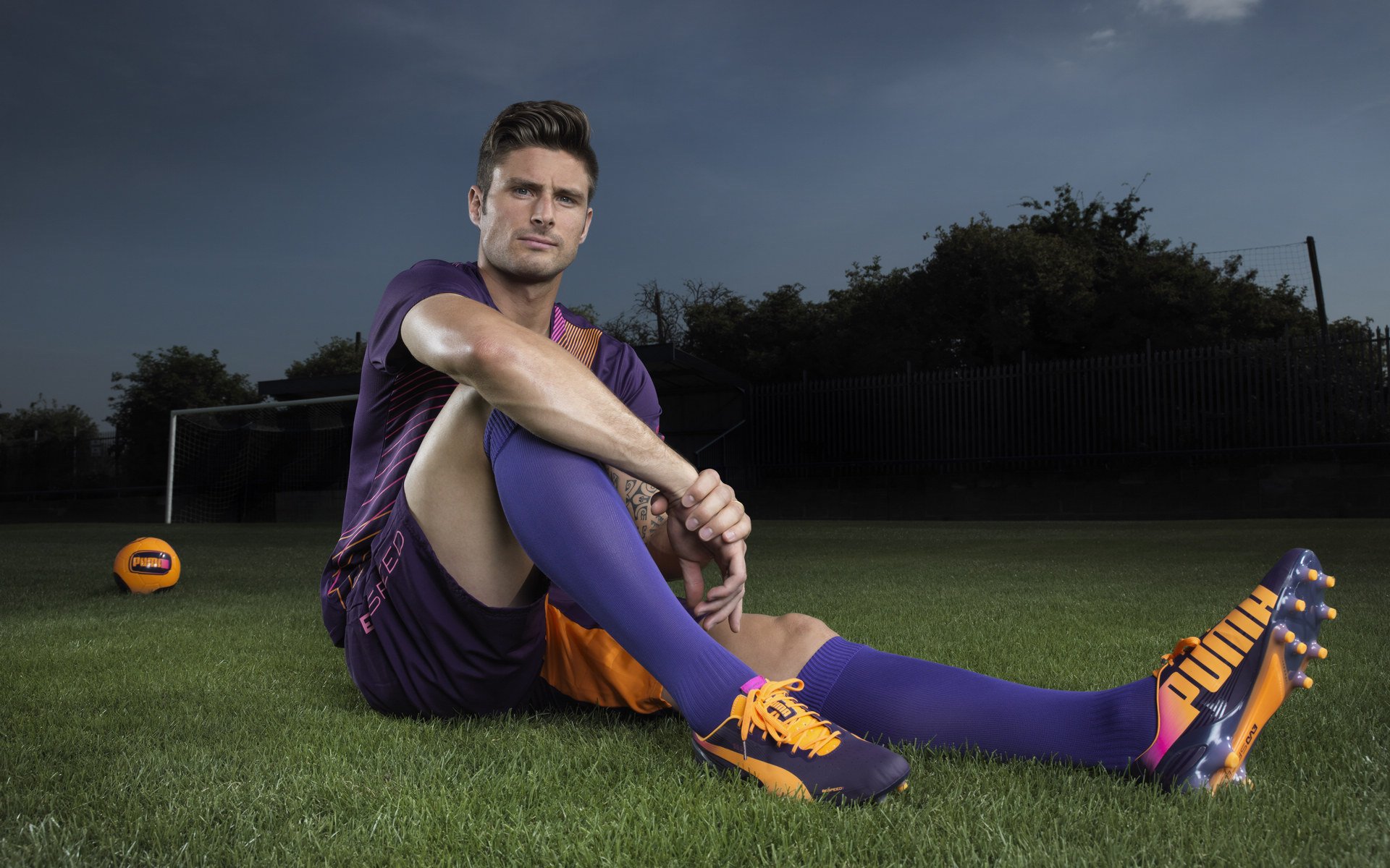 连续压制与独舞统治，NBA赛场的东西部双星闪耀